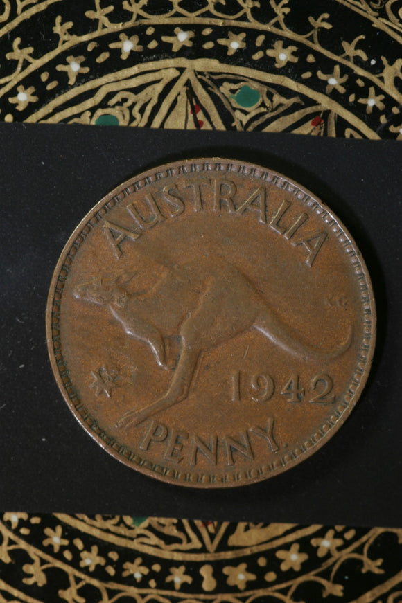 1942 - Y. - Australia Penny - Pealing Error on Star - F