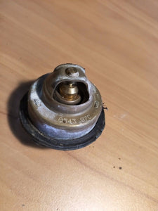 Volvo 240 Thermostat