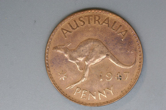 1947 - Y. - Australia Penny - Dot at Forehead (R6) - VF / Cleaned