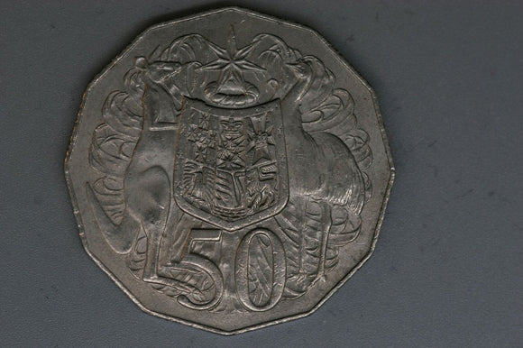 1976 - Australia 50 Cent Coin - Coat of Arms - EF