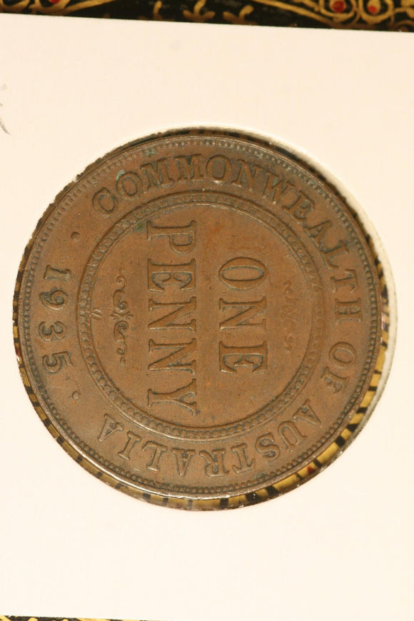 1935  - Australia Penny - Diecrack above 'MMON'