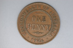 1926 - Australian Penny - Diecrack 'STR' to Rim - VF / Grotty / Scratched