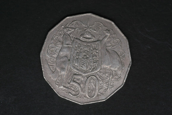 1976 - Australian 50 Cent Coin - 50c - Coat of Arms - gVF