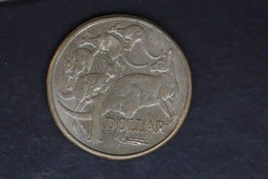 2010 - Australian 1 Dollar Coin - $1 - Mob of Roos - EF